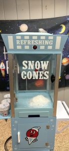 Snow cone machine